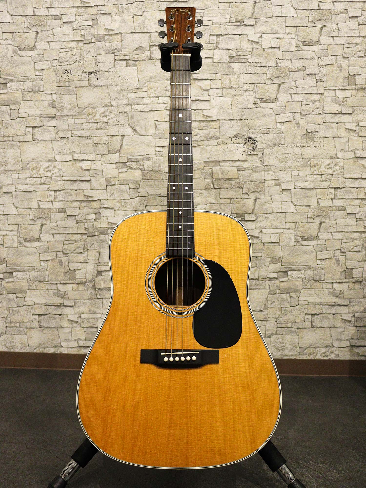 Martin D-28 Custom Premium Grade 2018